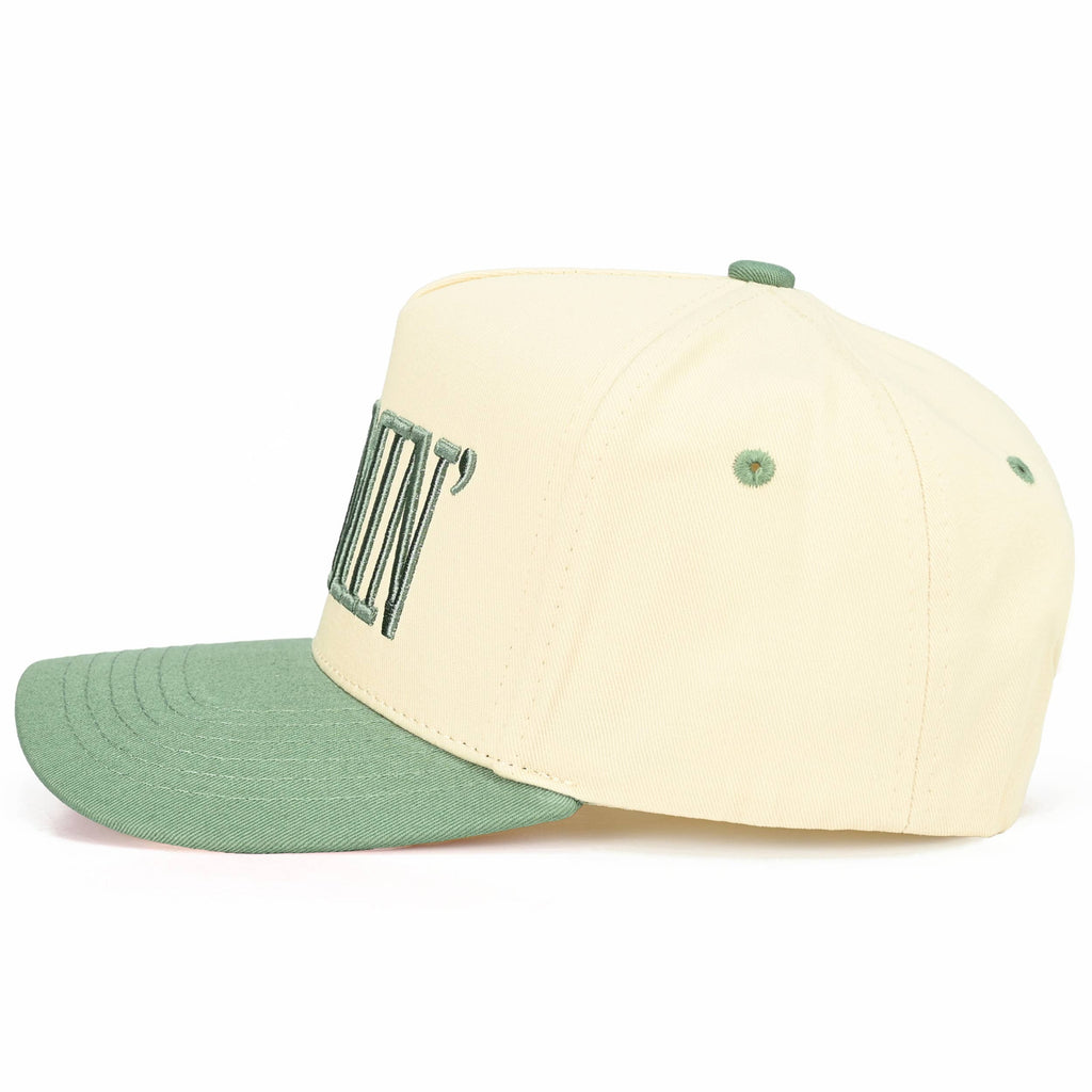 MOMMIN Letter Two Tone Trucker Cap