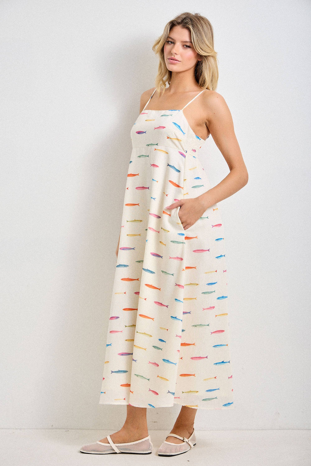 Baevely by Wellmade USA - FISH PRINT SLEEVELESS MIDI DRESS