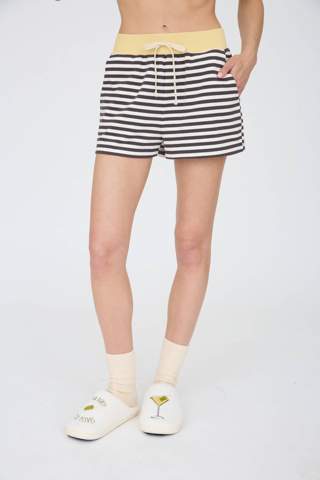 J.O.A - STRIPED CONTRAST RIBBED WAIST KNIT SHORTS