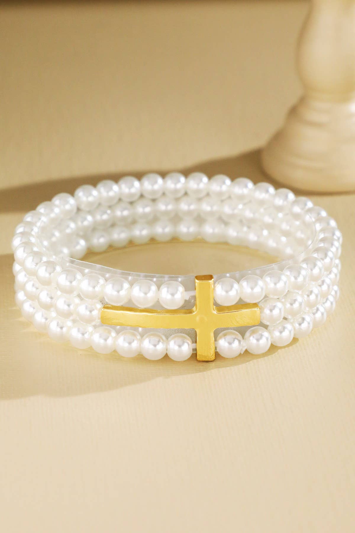 Urbanista - 3-Layer Pearl Cross Stretch Bracelet